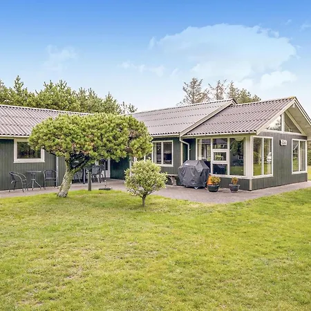Four-bedroom Holiday In Feriehus