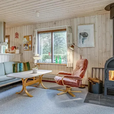 Four-bedroom Holiday In