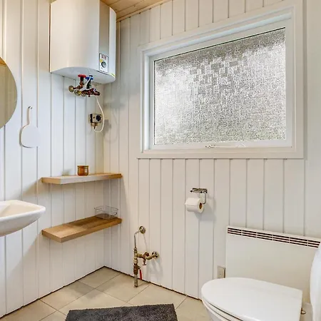 Feriehus Four-bedroom Holiday In